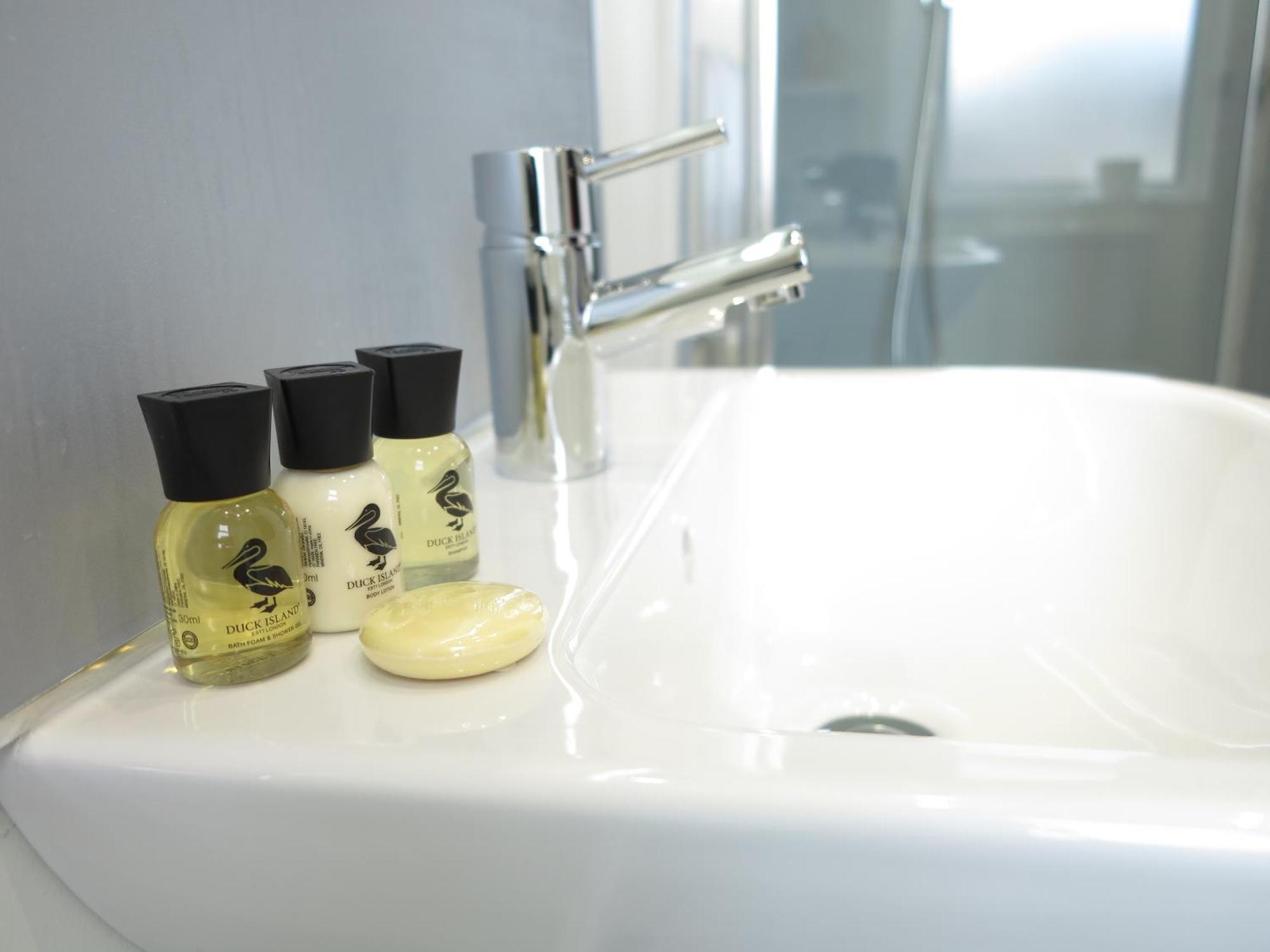The Hideaway At Windermere (Adults Only) Phòng bức ảnh